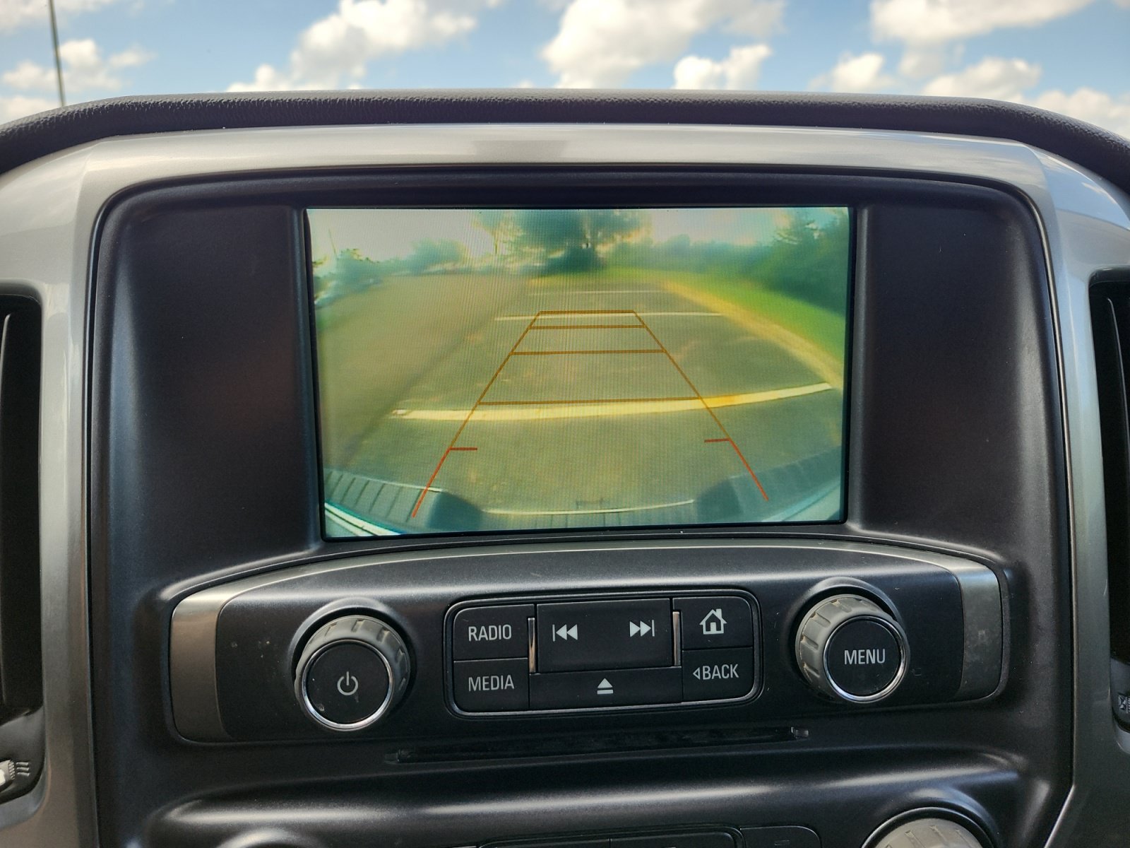 Used 2019 Chevrolet Silverado 2500 LT AWD/4WD image 17