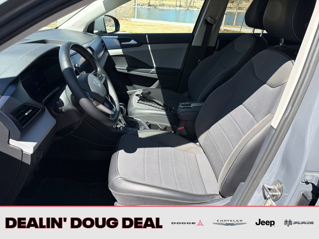 Used 2022 Volkswagen Taos SE FWD image 10