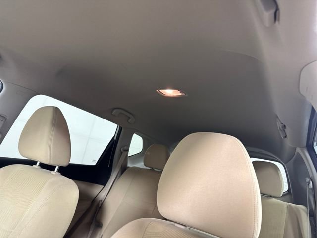 Used 2016 Nissan Rogue SV w/ SV Premium Package image 11