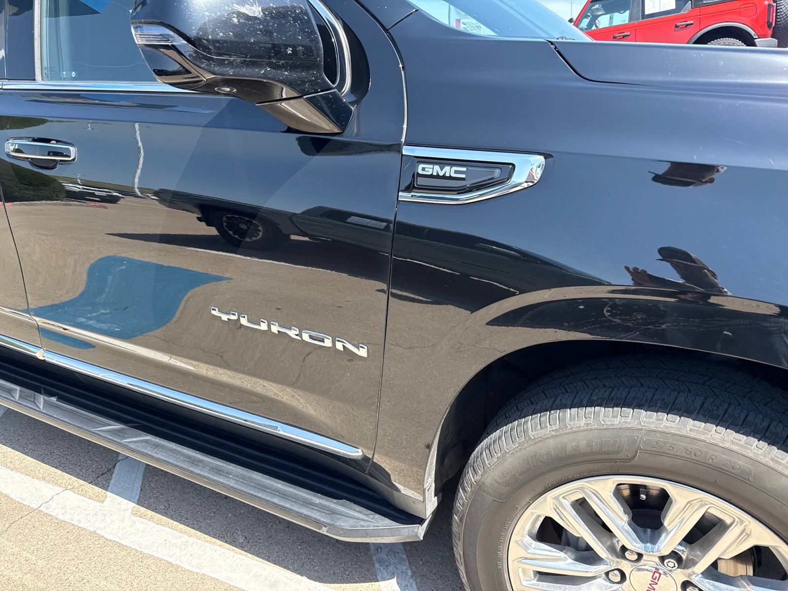 Used 2023 GMC Yukon SLT w/ SLT Premium Package RWD image 5