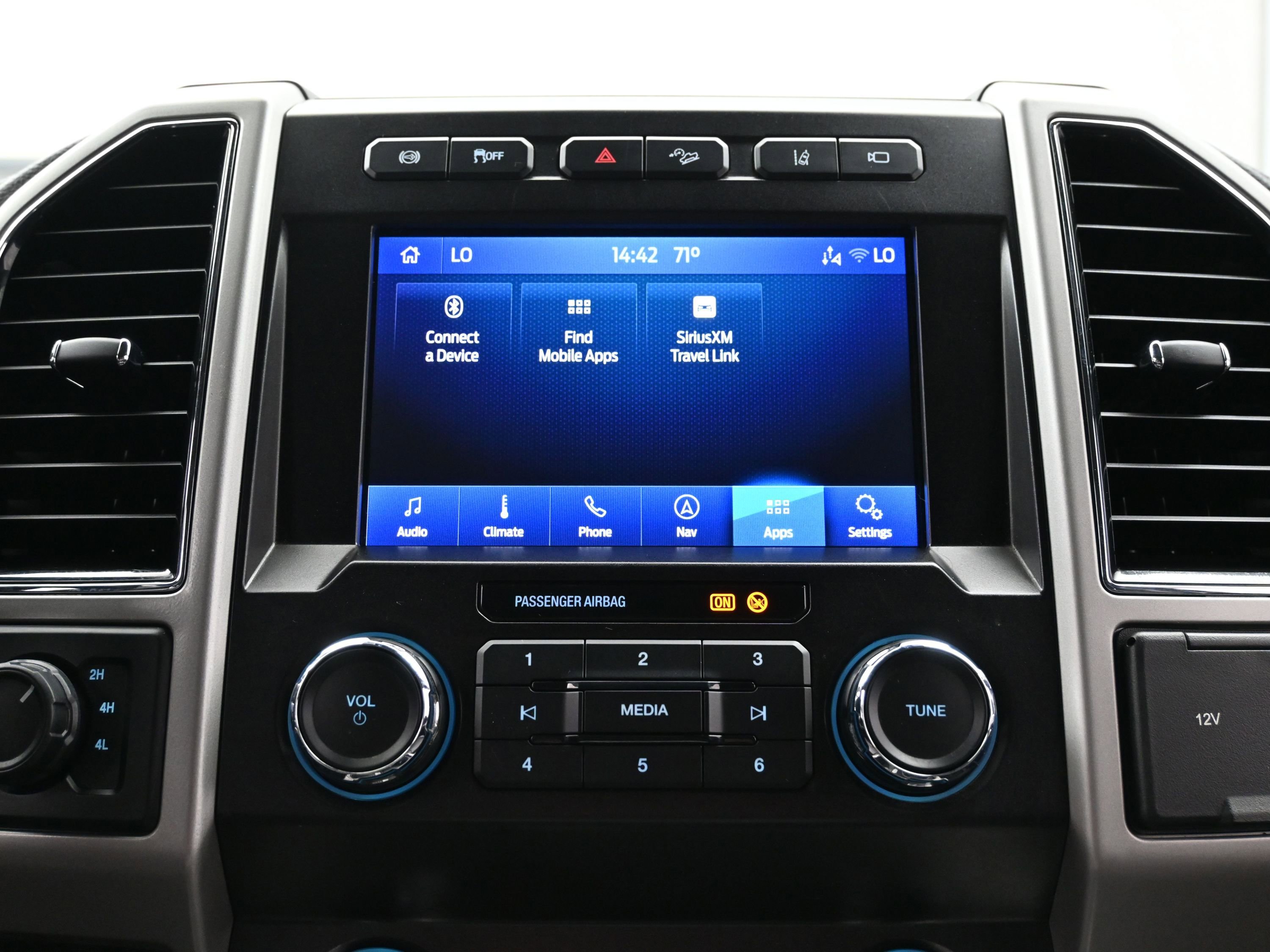 Used 2020 Ford F250 Lariat w/ Lariat Ultimate Package image 35