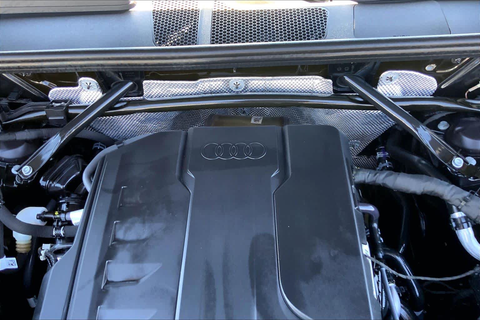 Certified 2025 Audi Q5 Premium Plus w/ Premium Plus AWD/4WD image 33