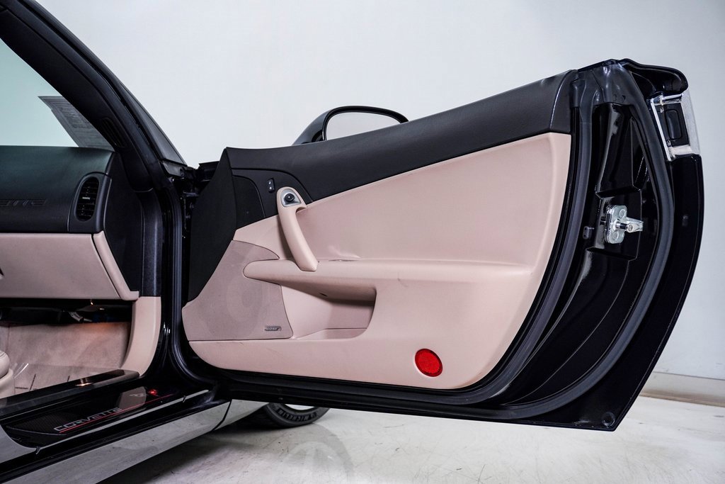 Used 2007 Chevrolet Corvette Convertible w/ Preferred Equipment Group image 18