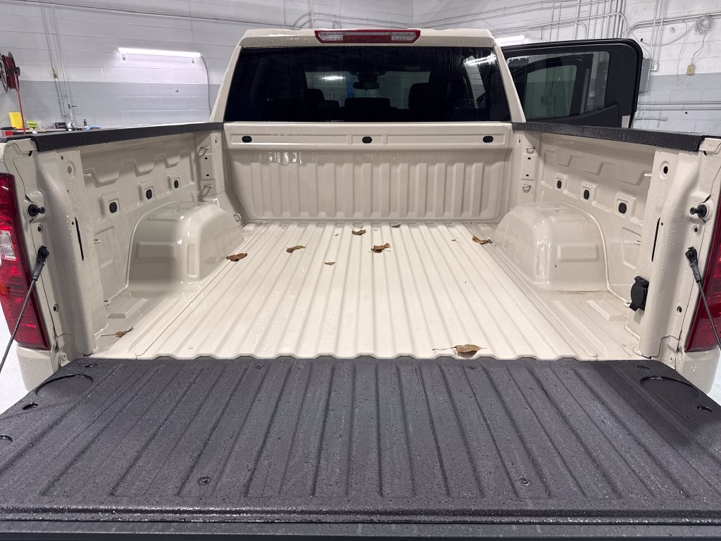 New 2026 Chevrolet Silverado 1500 Custom AWD/4WD image 39