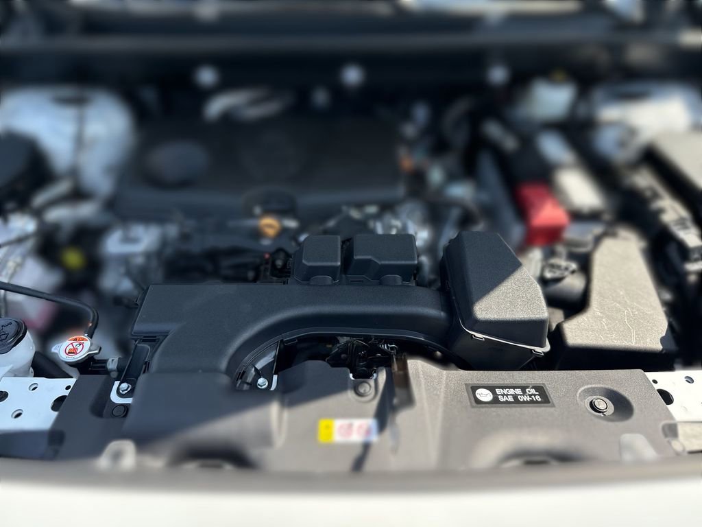 Used 2025 Toyota RAV4 XLE w/ Convenience Package image 18