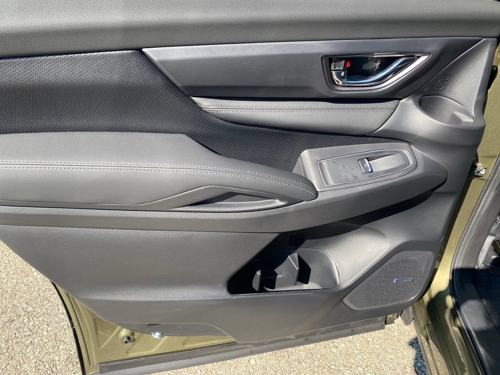 New 2026 Subaru Ascent Limited AWD/4WD image 16
