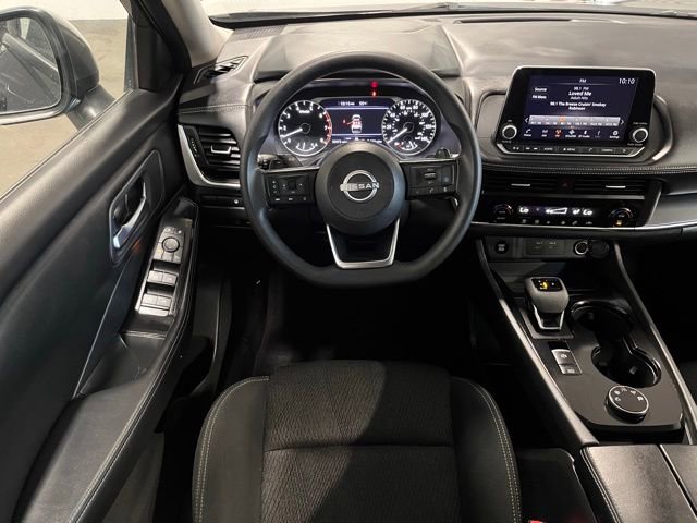 Used 2024 Nissan Rogue SV image 18