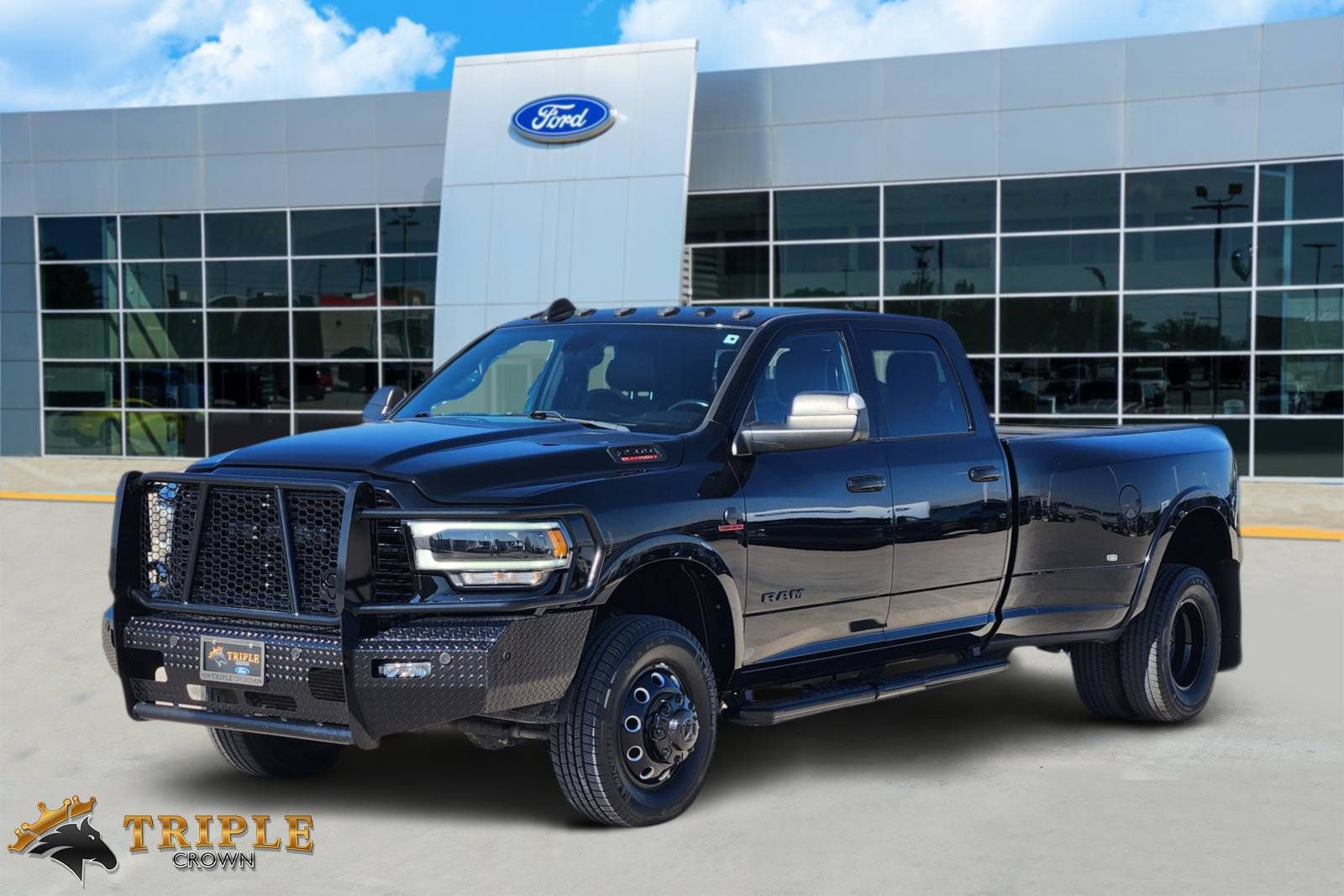 Used 2022 RAM 3500 Laramie AWD/4WD image 2