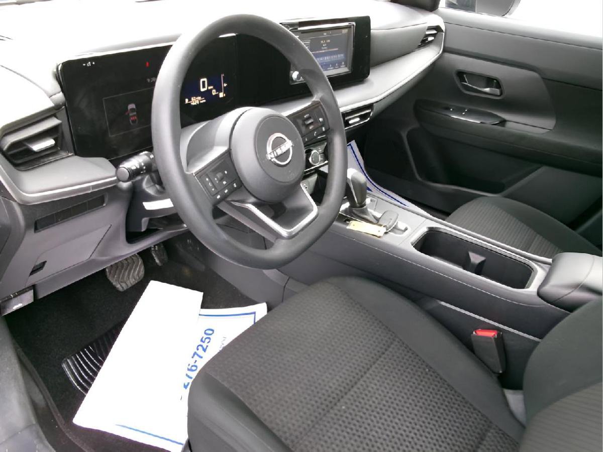 Used 2025 Nissan Kicks S AWD/4WD image 12