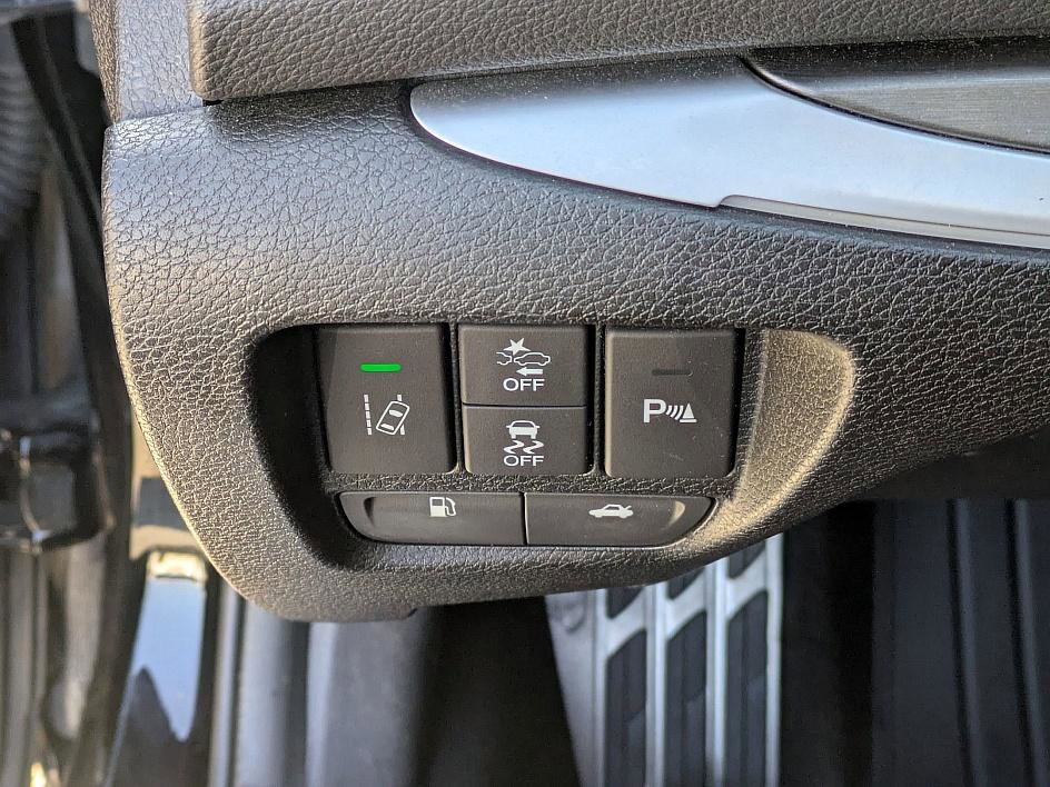 Used 2018 Acura TLX V6 w/ Technology & A-SPEC Pkg image 18