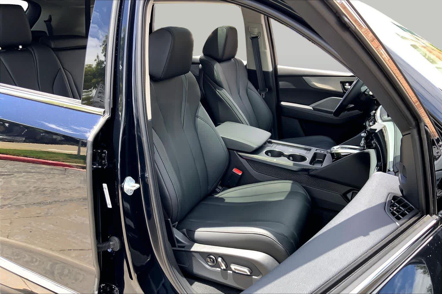 Used 2026 Acura MDX SH-AWD image 9