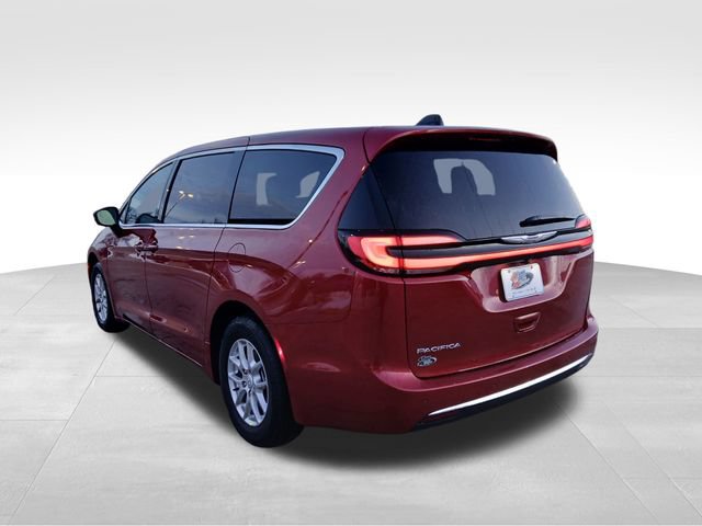 New 2026 Chrysler Pacifica Select FWD image 3