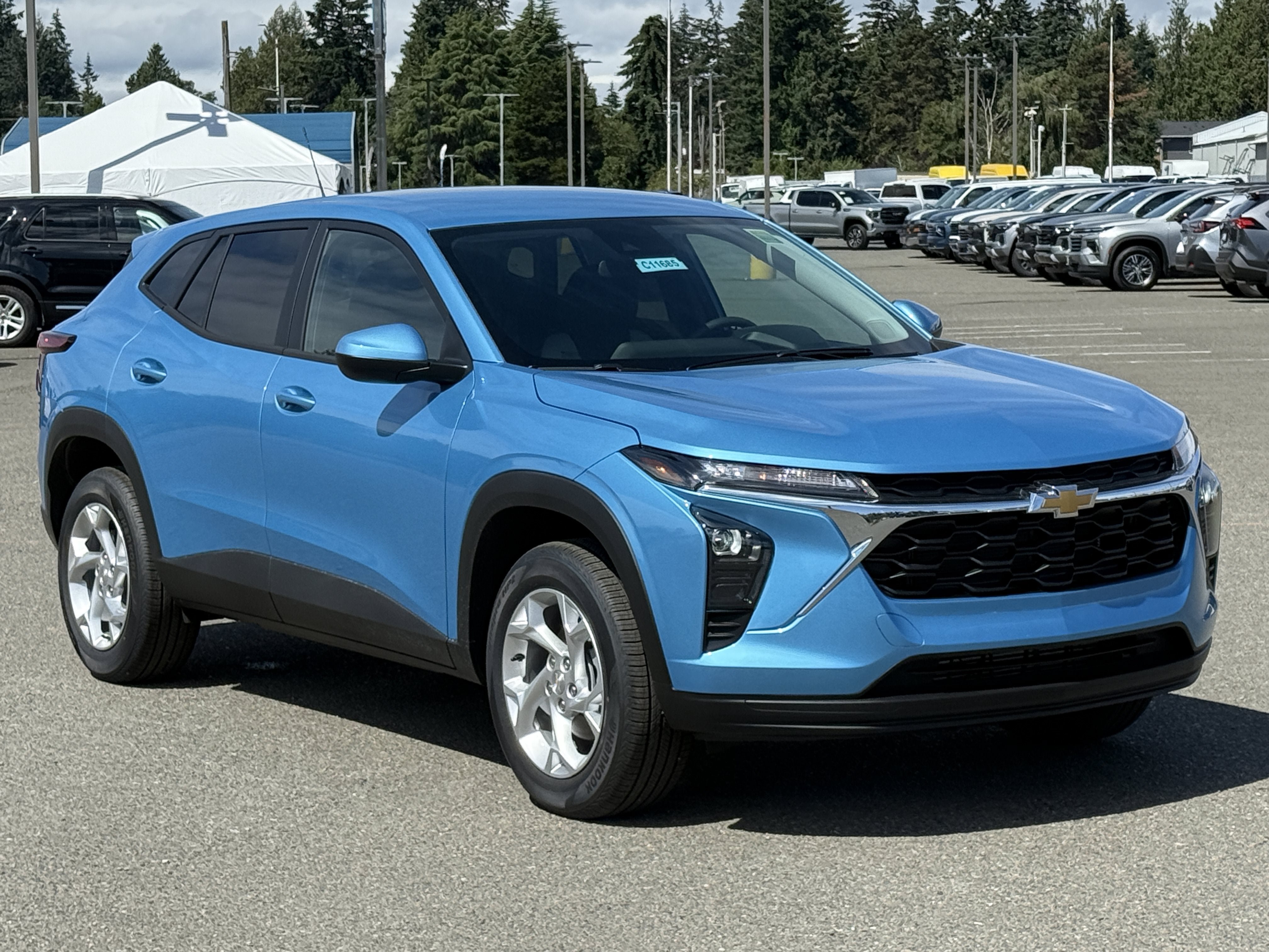 New 2026 Chevrolet Trax LS w/ LS Convenience Package FWD image 7