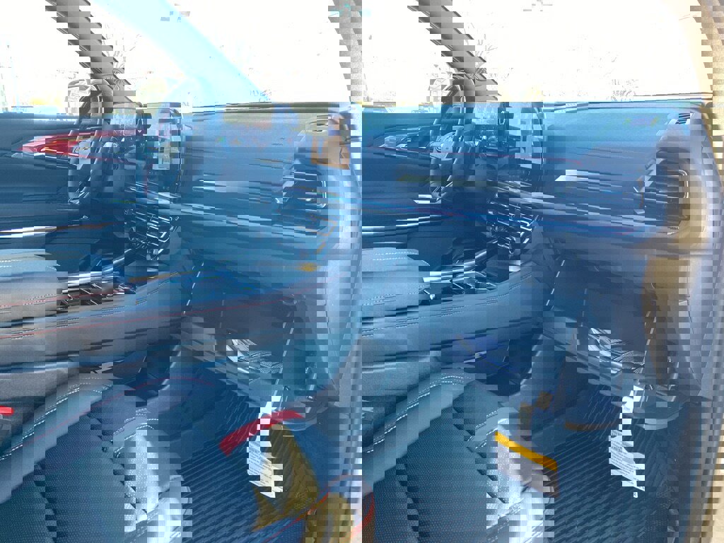 New 2026 Chevrolet Traverse RS w/ LPO, Floor Liner Package image 22