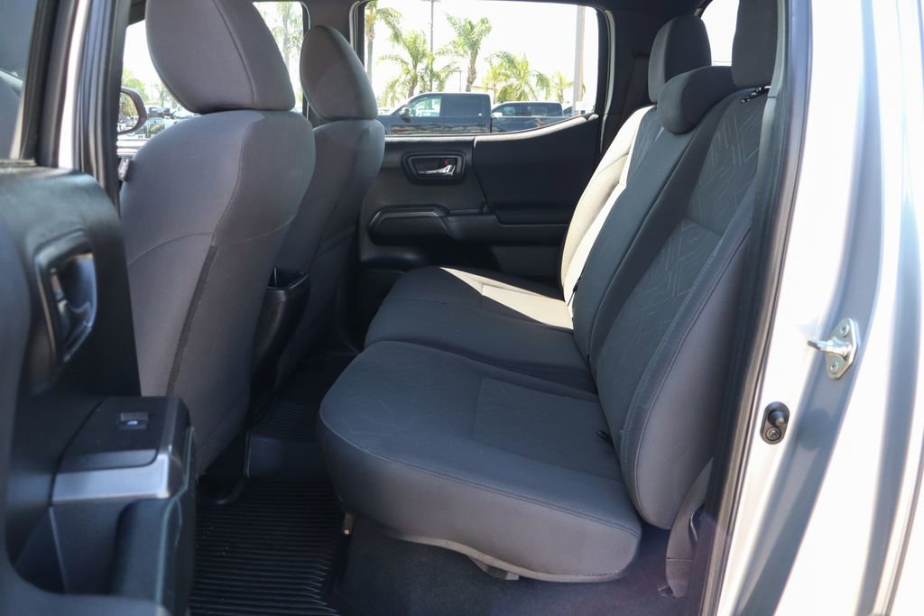 Used 2017 Toyota Tacoma TRD Off-Road RWD image 35