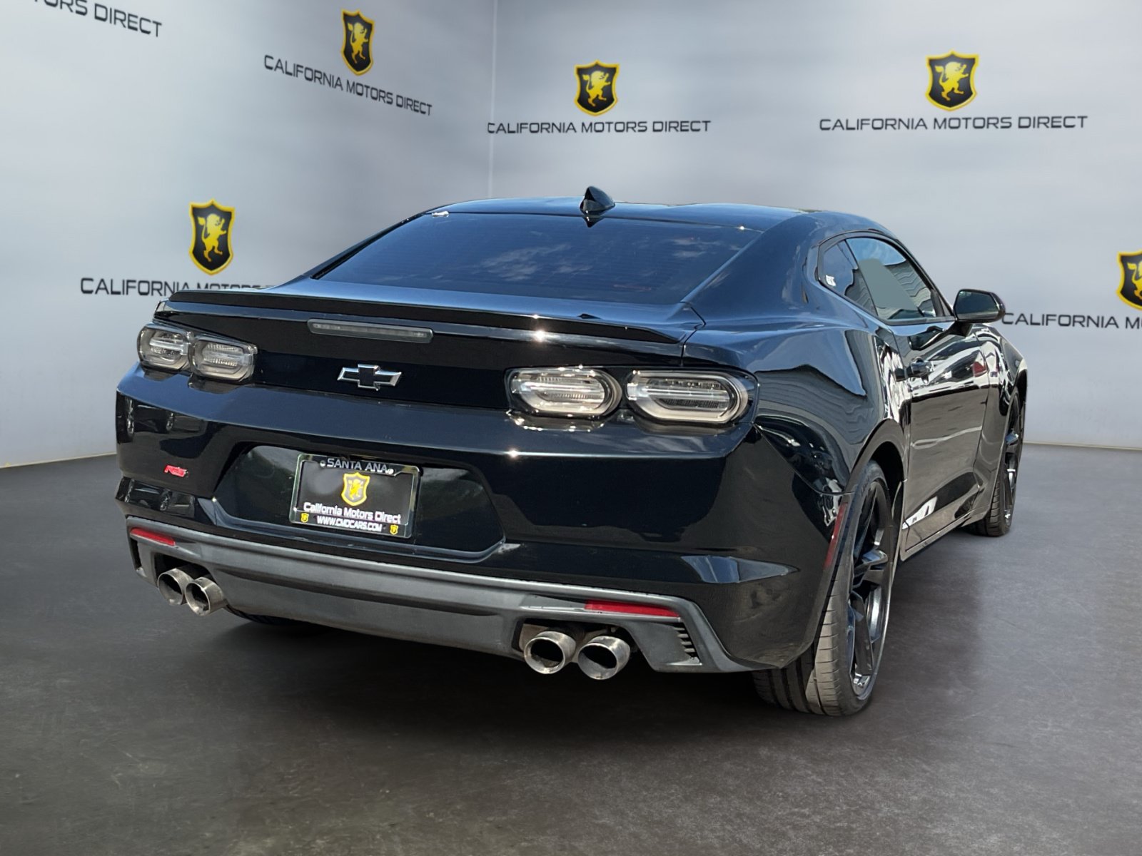 Used 2021 Chevrolet Camaro LT w/ RS Package RWD image 5