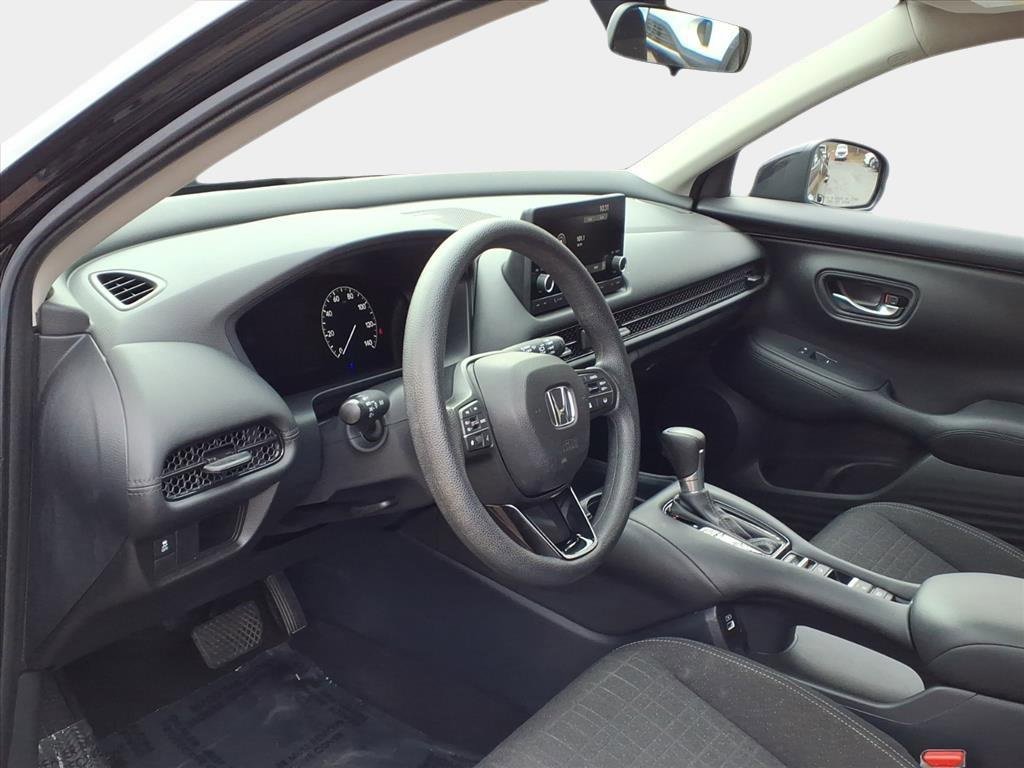 Used 2023 Honda HR-V LX image 8