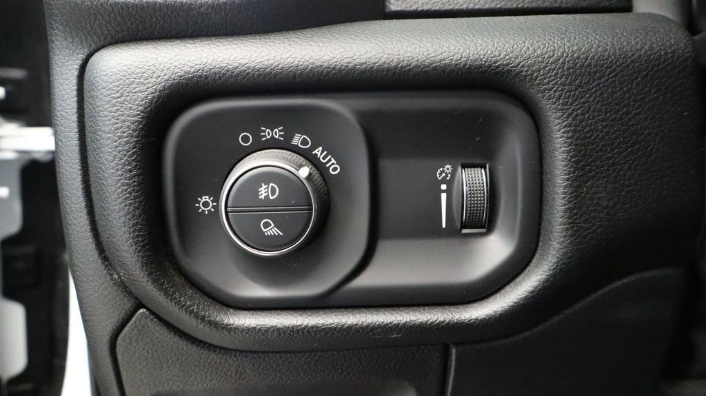 Used 2023 RAM 1500 Big Horn image 35