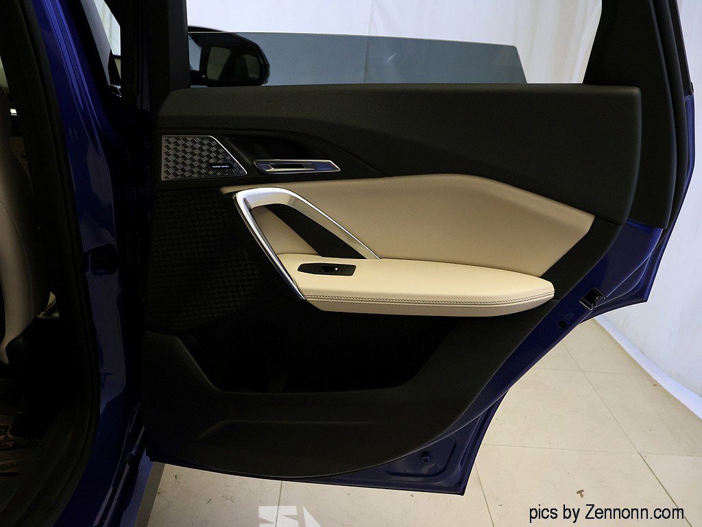 Certified 2025 BMW X1 M35i w/ Premium Package image 33