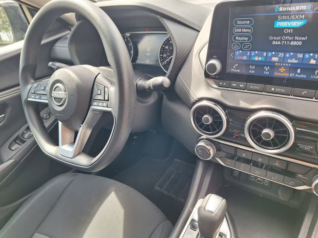 Used 2024 Nissan Sentra SV image 30