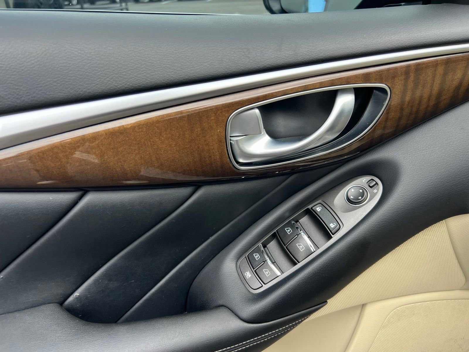 Used 2019 INFINITI Q50 Luxe w/ Essential Package (3.0T Luxe) image 22