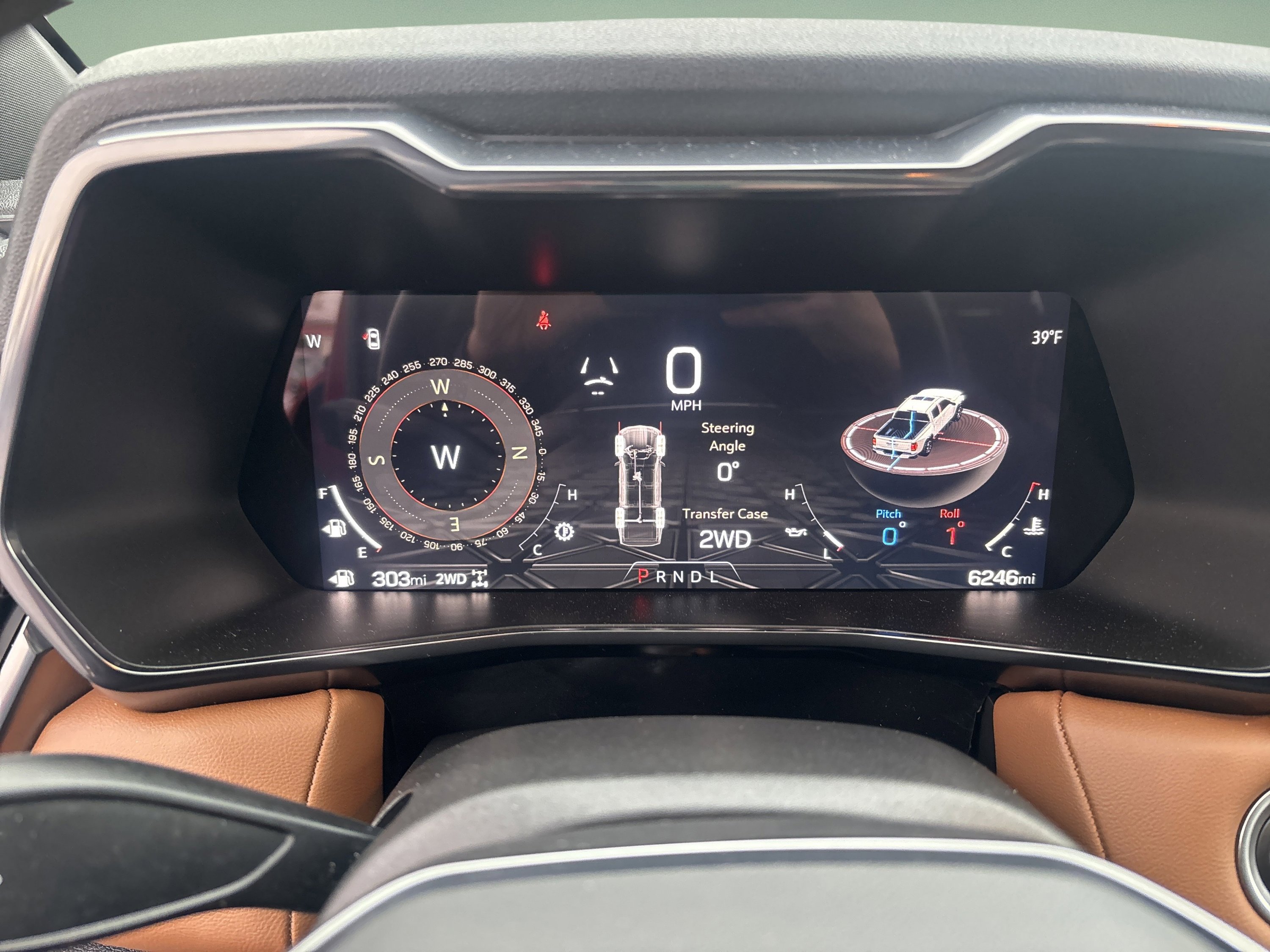 Used 2024 GMC Canyon AT4 w/ Technology Package image 13