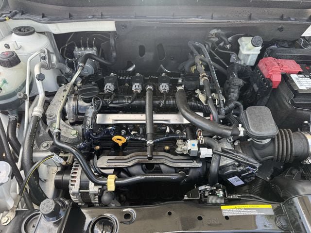Used 2018 Nissan Kicks SV w/ Exterior Package FWD image 33