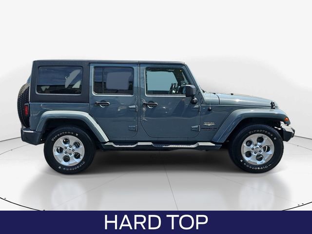 Used 2015 Jeep Wrangler Unlimited Sahara w/ Connectivity Group AWD/4WD image 3