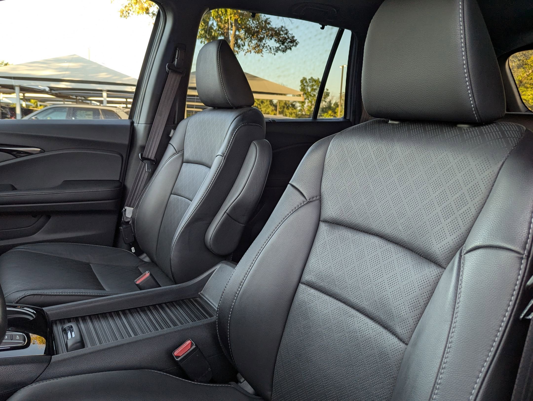 Used 2022 Honda Passport Elite image 14