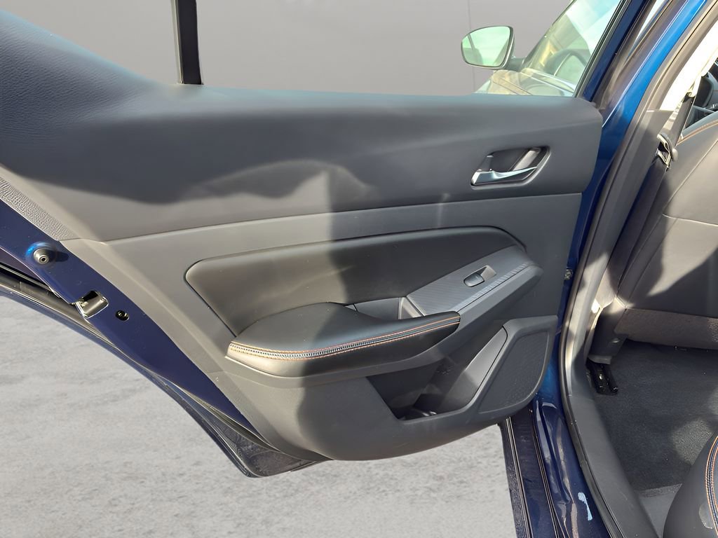 Used 2022 Nissan Altima 2.5 SR image 12