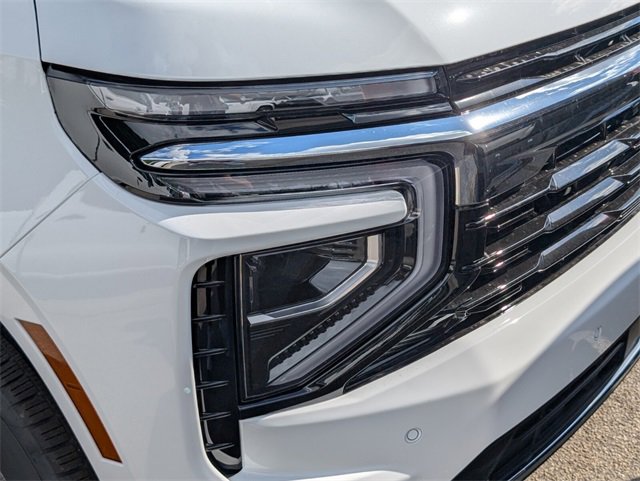 New 2026 Chevrolet Suburban LS image 3