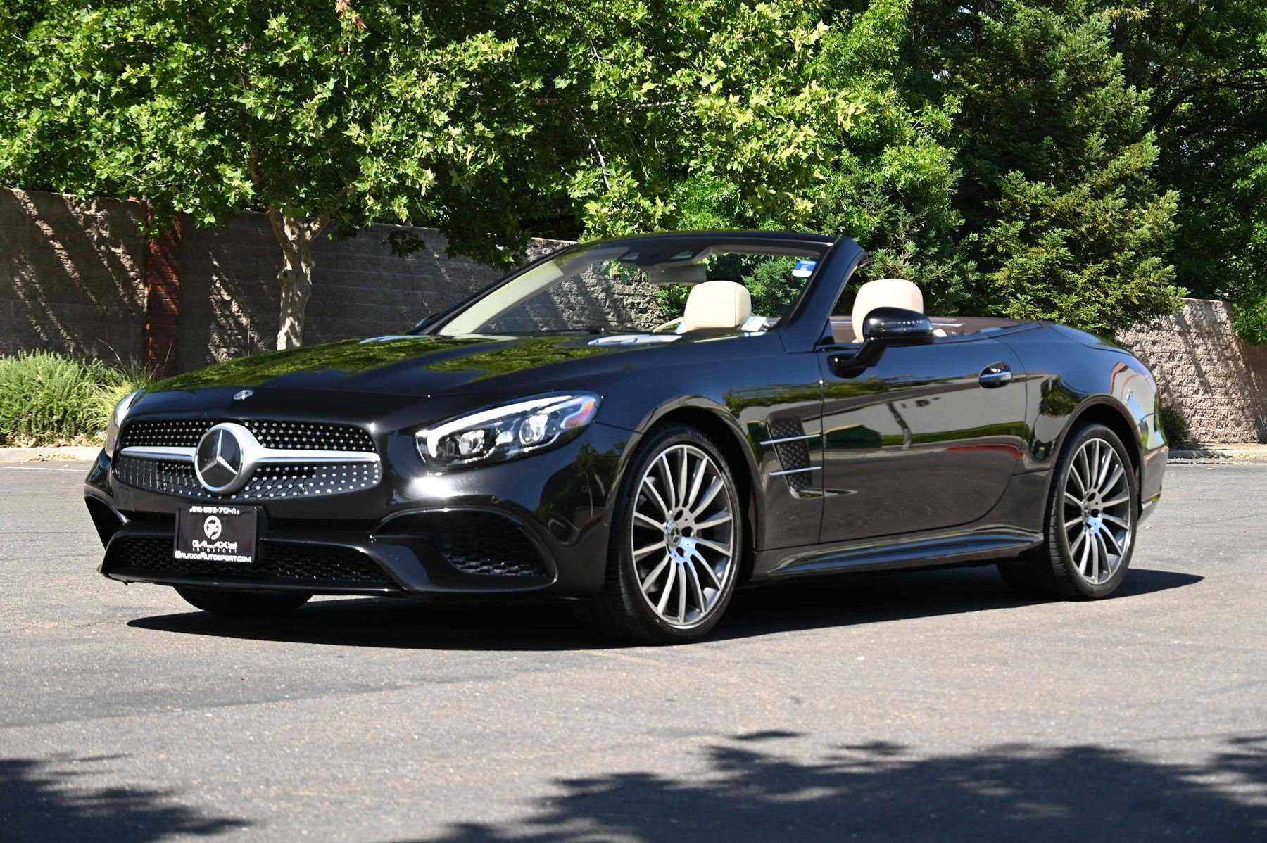 Used 2018 Mercedes-Benz SL 550 image 9