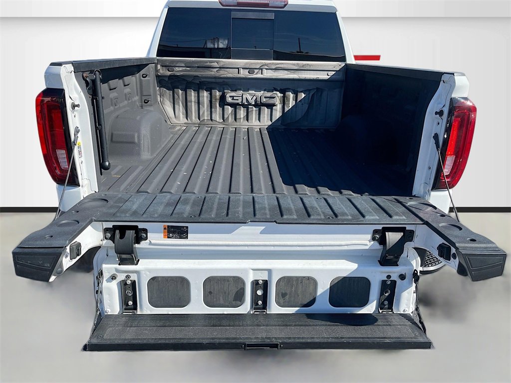 Used 2023 GMC Sierra 1500 SLT w/ SLT Premium Package image 28