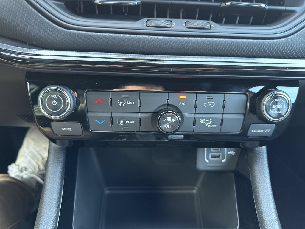 New 2026 Jeep Compass Latitude AWD/4WD image 60