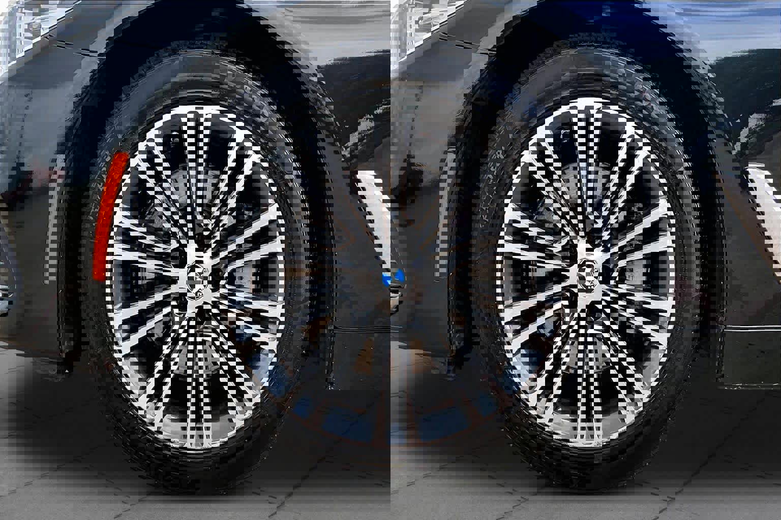 Used 2019 BMW 530i w/ Convenience Package image 11