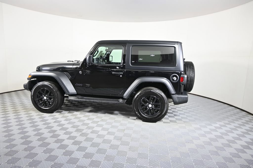 Used 2023 Jeep Wrangler Sport S image 3