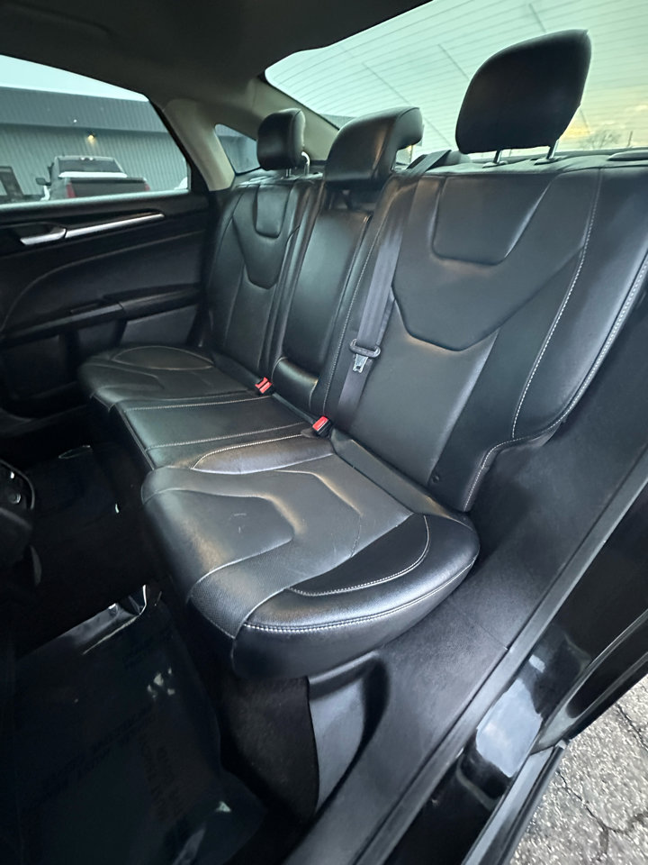 Used 2020 Ford Fusion Titanium image 45