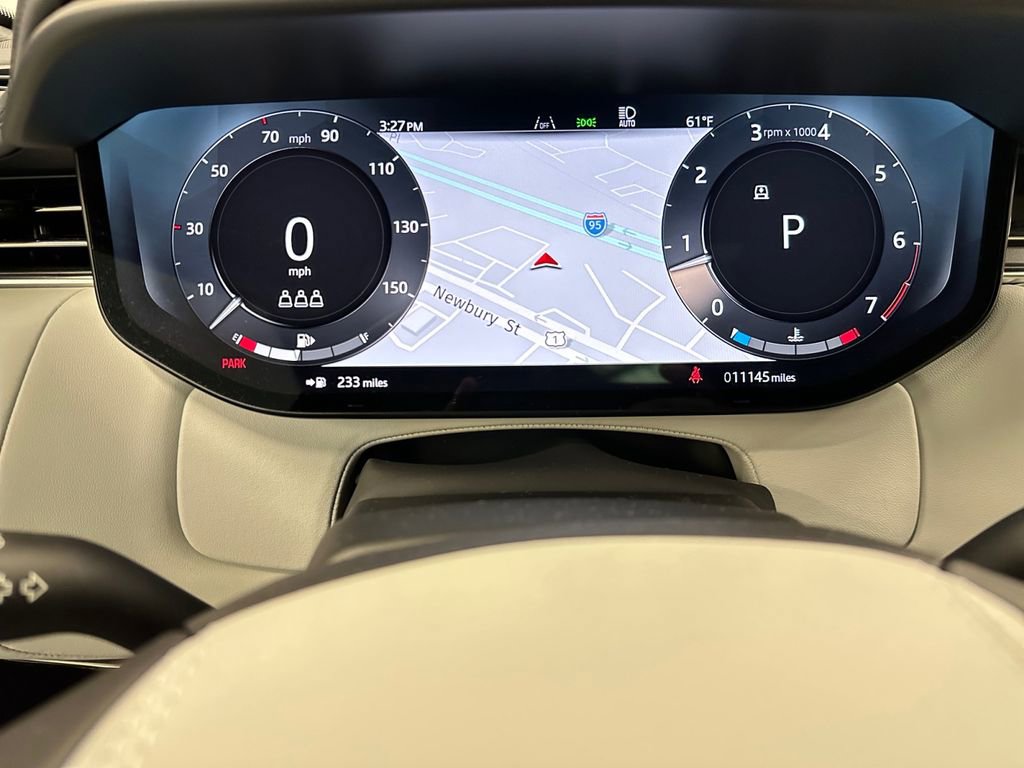 Used 2025 Land Rover Range Rover Sport SE AWD/4WD image 21