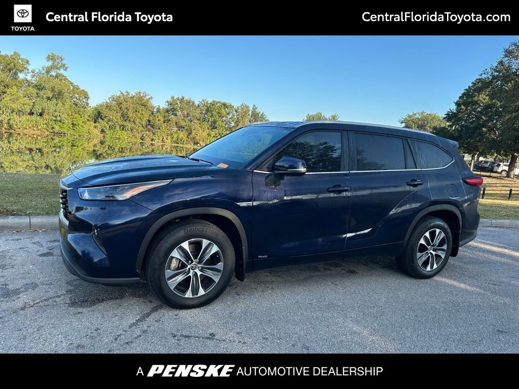 Certified 2025 Toyota Highlander XLE