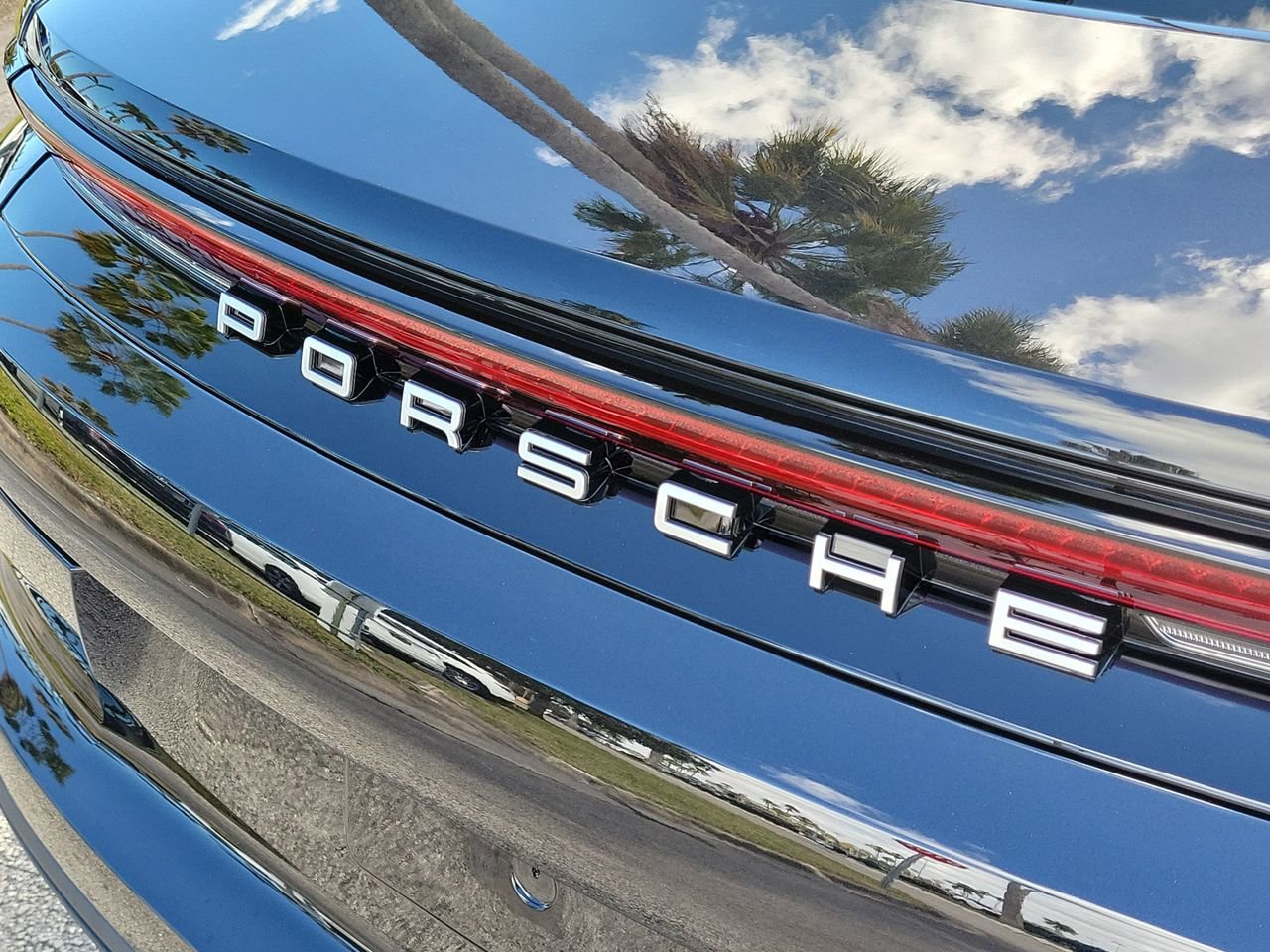 Used 2026 Porsche Panamera 4 image 7