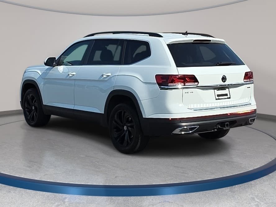 Used 2023 Volkswagen Atlas SE w/ Panoramic Sunroof Package AWD/4WD image 7