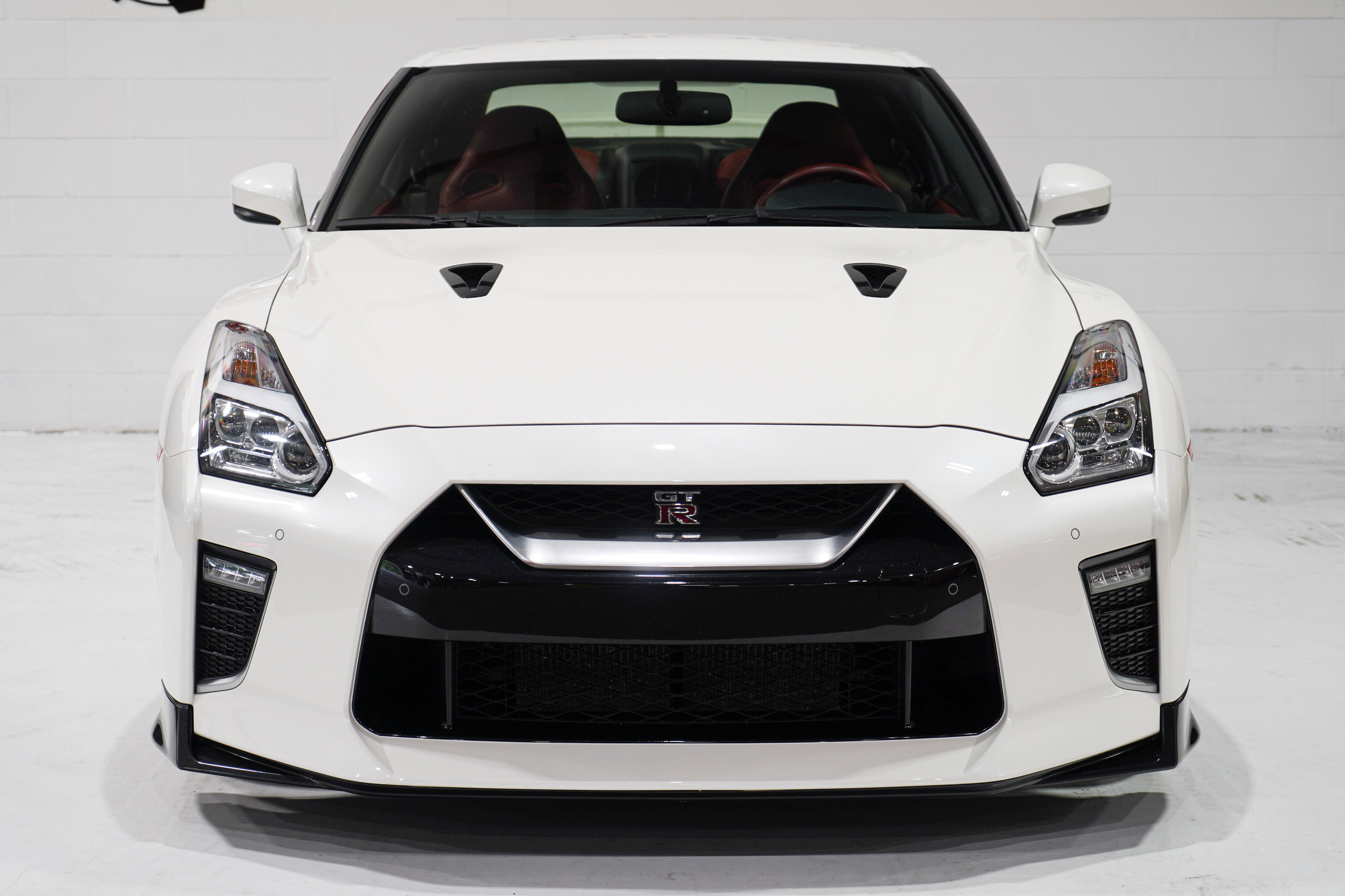 Used 2021 Nissan GT-R Premium AWD/4WD image 5