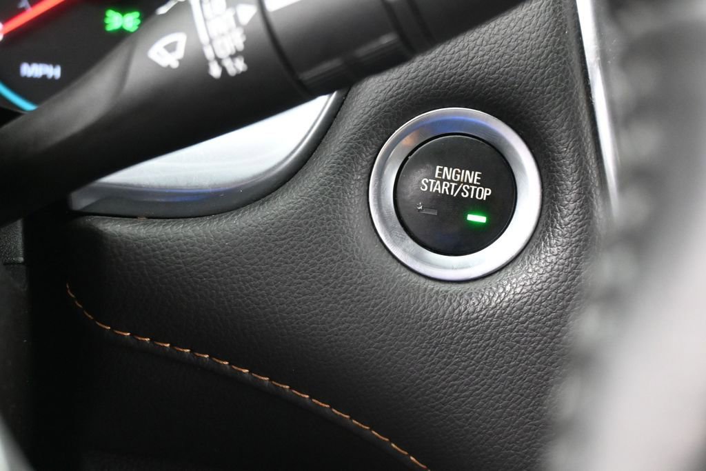 Used 2020 Chevrolet Traverse LT FWD image 29