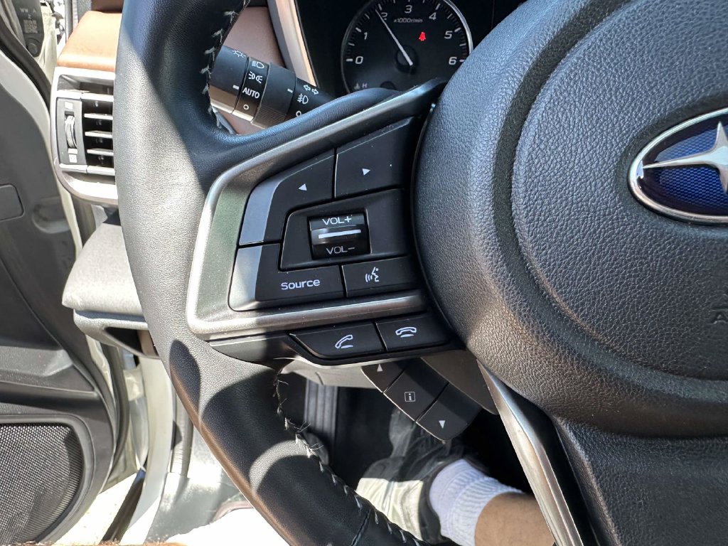 Used 2022 Subaru Outback Touring AWD/4WD image 29