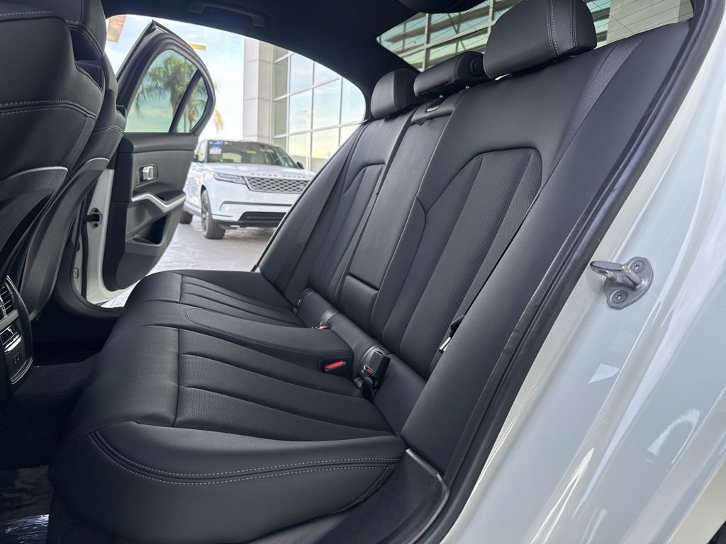 Used 2024 BMW 330i Sedan w/ Premium Package RWD image 11
