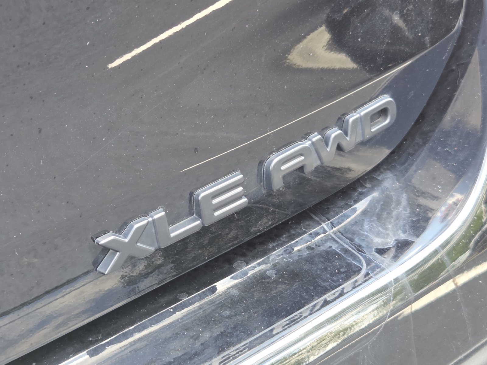 Used 2022 Toyota Highlander XLE AWD/4WD image 20