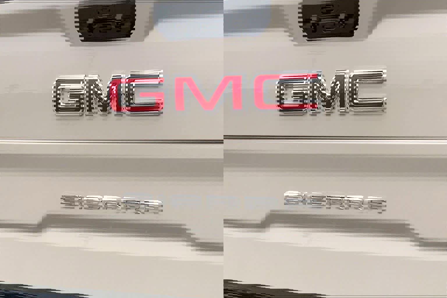 Used 2026 GMC Sierra 1500 AT4X image 10