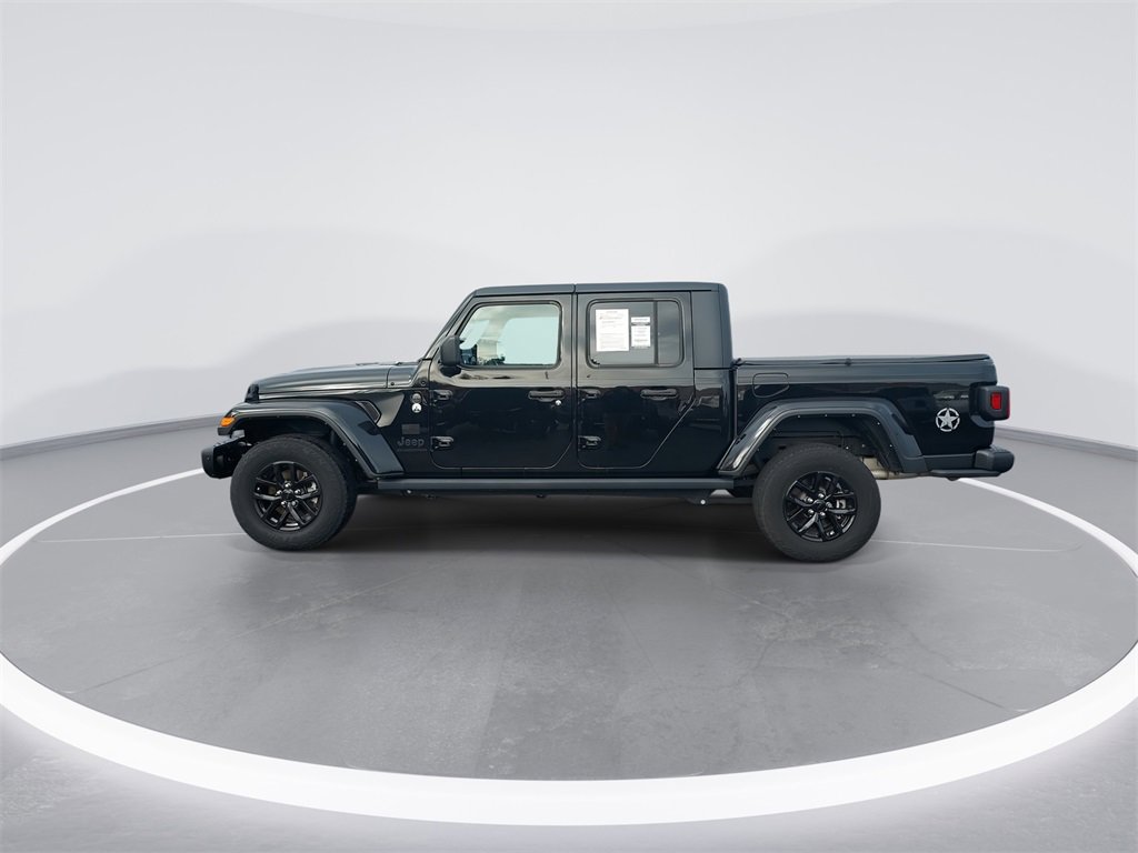 Used 2023 Jeep Gladiator Sport image 5