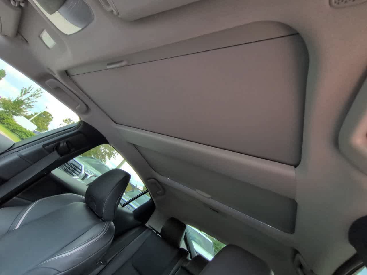Used 2024 Toyota Prius XLE FWD image 19