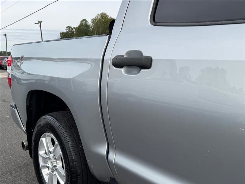 Used 2019 Toyota Tundra SR5 w/ Convenience Package image 23